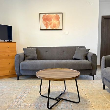 Emerald Seaside Apartment In Pefkohori Пефкохори Экстерьер фото